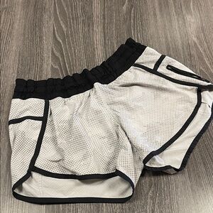 Lululemon tracker shorts 4